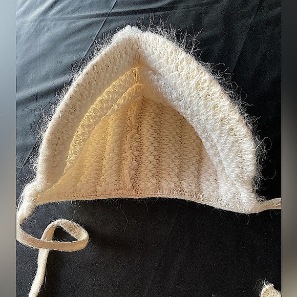 2/$10 - White & Pink Baby Bonnets and White knit Baby Booties with tassels - Picture 10 of 15